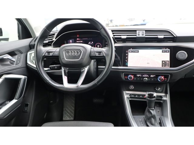 Audi Q3 35 TFSI | 150PK | 20inch | Nwe type | Digi Cocpit | Lane en side VERKOCHT 