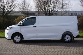 Ford Transit Custom 320L 136PK Trend MY2024 13" Sync Navi, Apple CP, Cam, LED, Trekhaak!! NR. XL04*