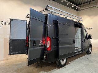 Fiat Ducato 2.3 MultiJet L2H2 177 PK Automaat / Van den Born Glasresteel / Euro 6 / Airco / Glastransporter / Trekhaak 3000 KG / Camera / CarPlay / Cruise Control / Imperiaal / Navigatie / 53.800 KM !!