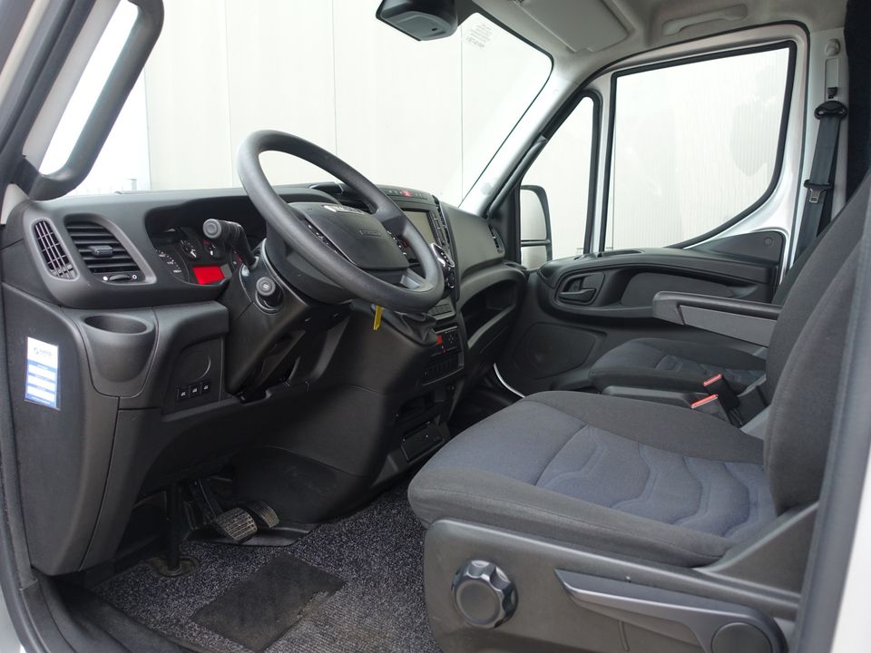 Iveco Daily 70C21 euro6 Automaat  met van den Born Glasresteel L+R / AC / Cruise