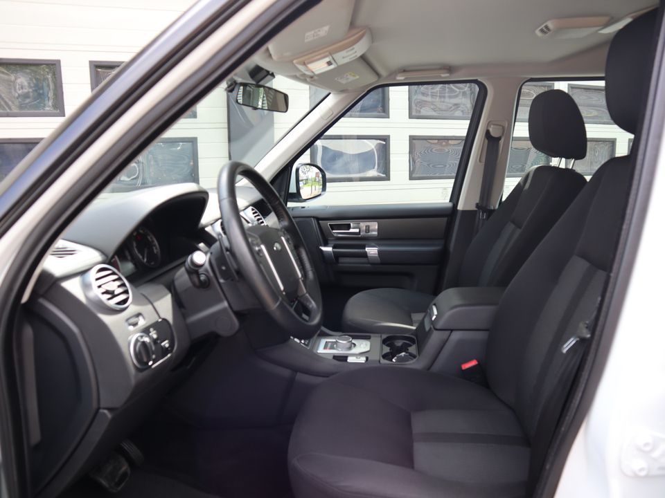 Land Rover Discovery 3.0 TD V6 Euro 6 - Grijs Kenteken - 3,5t KG Trekhaak