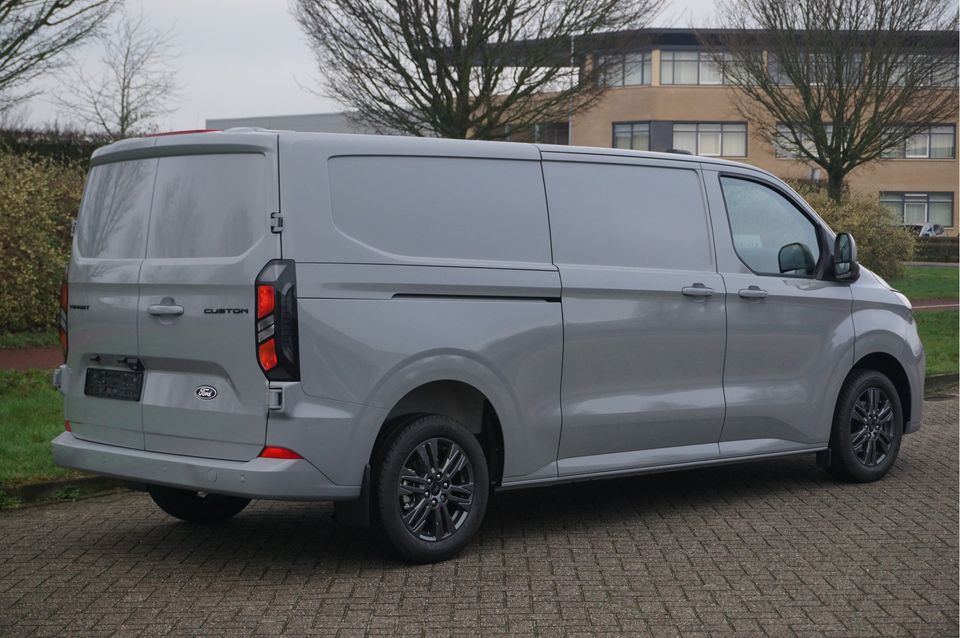 Ford Transit Custom 300L 170PK Limited AUT MY2024 Navi, ACC, Trekhaak, 360° Cam, 17" LM, 2x Schuifdeur!! NR. 833