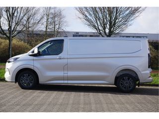 Ford Transit Custom 300L 170PK Limited AUT MY2024 Navi, ACC, Trekhaak, 360° Cam, 17" LM, Alarm!! NR. 899