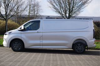 Ford Transit Custom 300L 170PK Limited AUT MY2024 Navi, ACC, Trekhaak, 360° Cam, 17" LM, Alarm!! NR. 899