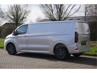 Ford Transit Custom 300L 170PK Limited AUT MY2024 Navi, ACC, Trekhaak, 360° Cam, 17" LM, Alarm!! NR. 899