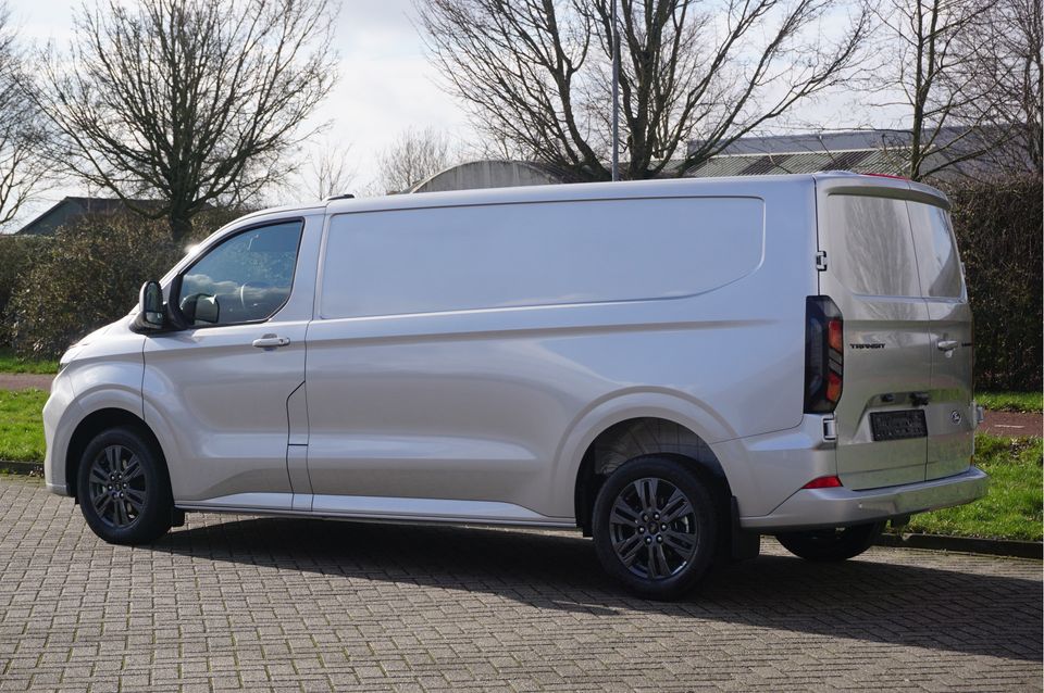 Ford Transit Custom 300L 170PK Limited AUT MY2024 Navi, ACC, Trekhaak, 360° Cam, 17" LM, Alarm!! NR. 899