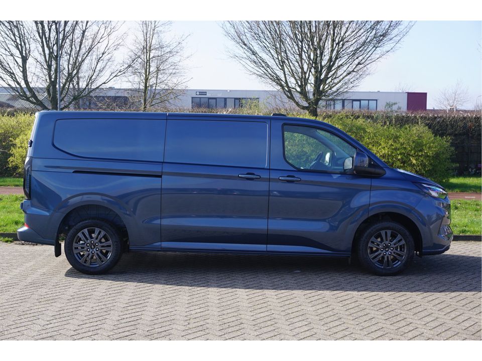 Ford Transit Custom 320L 170PK Aut. Limited MY2024 13" Navi, Adap. Cruise, Camera, 17" LM, LED!! NR. 678