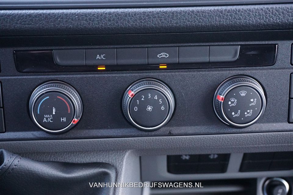 Volkswagen Crafter 35 2.0 TDI L4H3 140PK Airco, Apple CP / Android Auto, Gev. Stoel, Camera!! NR. 644