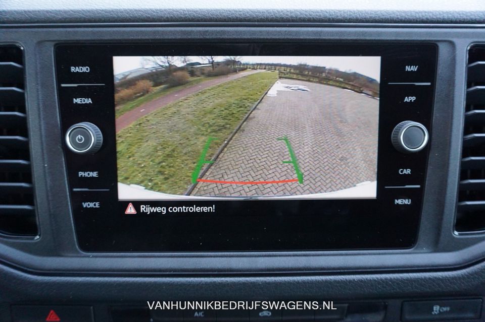 Volkswagen Crafter 35 2.0 140 L3H3 AUT Airco, Navi, Camera, Cruise, Gev. Stoel!! NR. 875