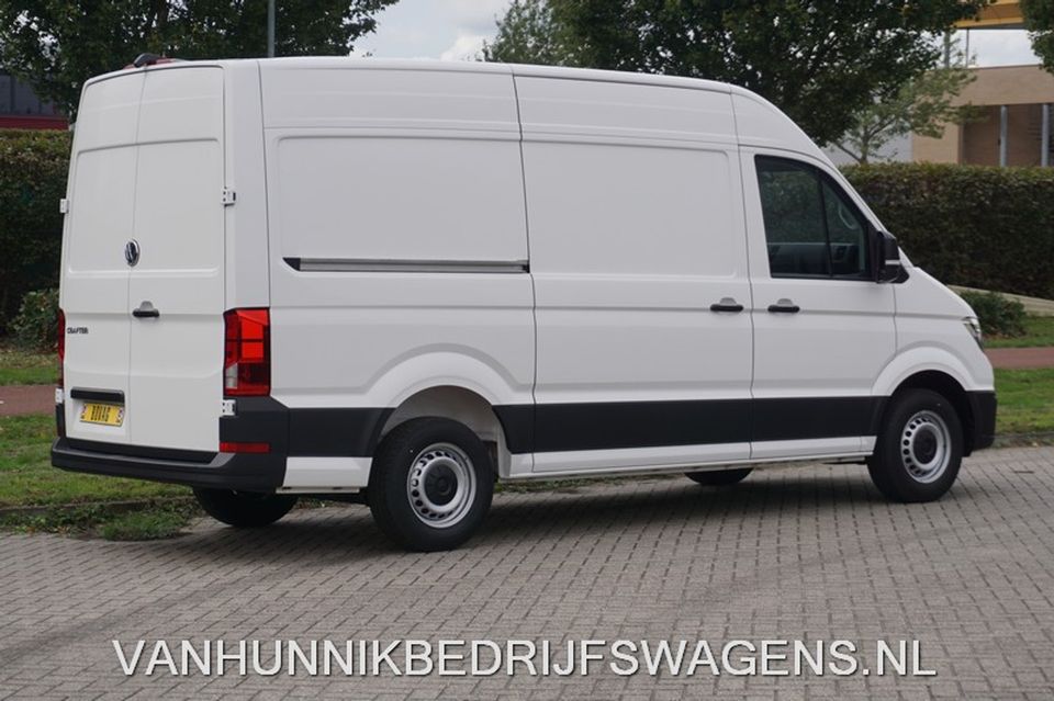 Volkswagen Crafter 35 2.0 140 L3H3 AUT Airco, Navi, Camera, Cruise, Gev. Stoel!! NR. 875