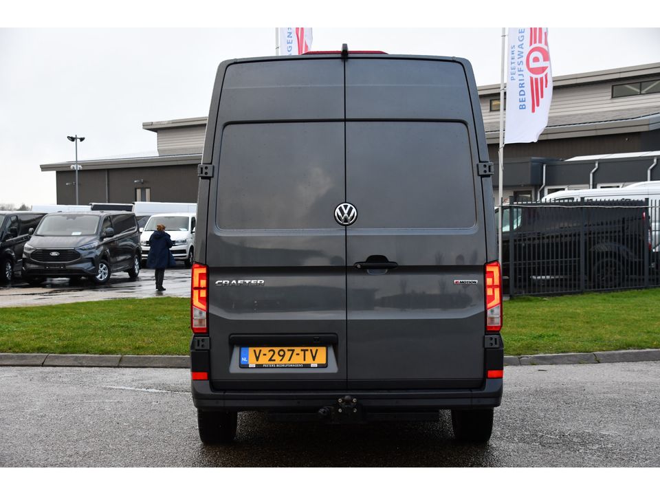 Volkswagen Crafter 2.0 TDI L3H3 4Motion Highline FULL OPTIONS! Adaptieve Cruise, Camera, 360 Sensoren, 177PK, Carplay, Multimedia, Stoelverwarming, Massage