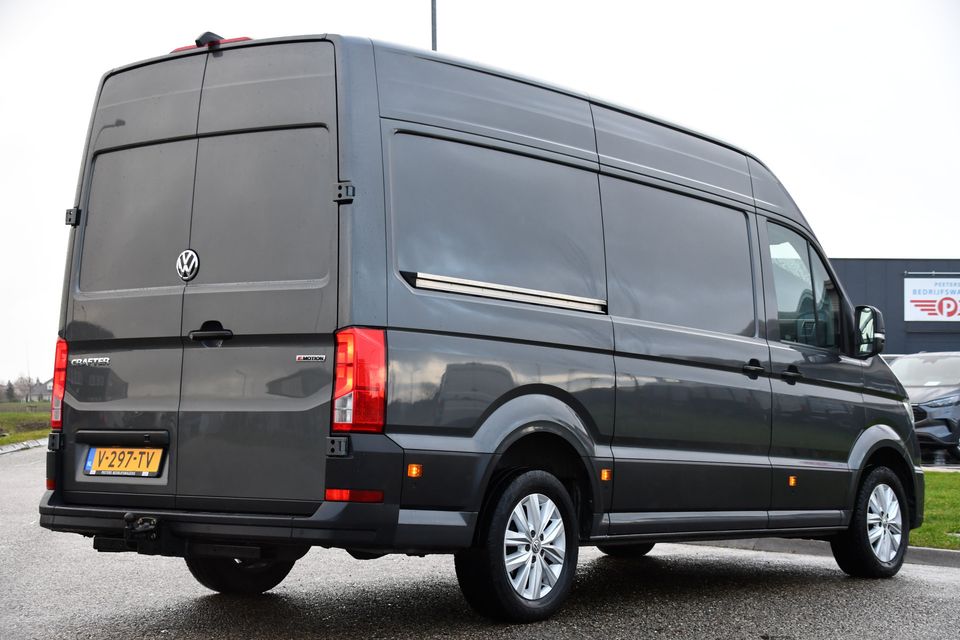 Volkswagen Crafter 2.0 TDI L3H3 4Motion Highline FULL OPTIONS! Adaptieve Cruise, Camera, 360 Sensoren, 177PK, Carplay, Multimedia, Stoelverwarming, Massage