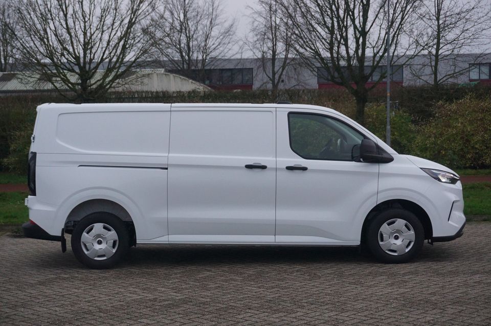 Ford Transit Custom 320L 170PK Trend MY2024 AUT 13" Sync Apple CP/ Android A. Cam, 5 jaar garantie!! NR. 894