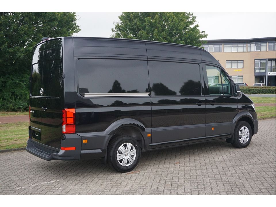 Volkswagen Crafter 35 177PK L3H3 AUT BPM VRIJ!! Navi, Cam, ACC, LED!! NR. 233