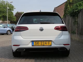 Volkswagen Golf 1.5 TSI 150PK R-LINE ! VERKOCHT !