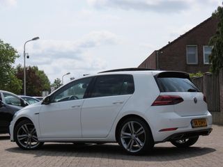 Volkswagen Golf 1.5 TSI 150PK R-LINE ! VERKOCHT !