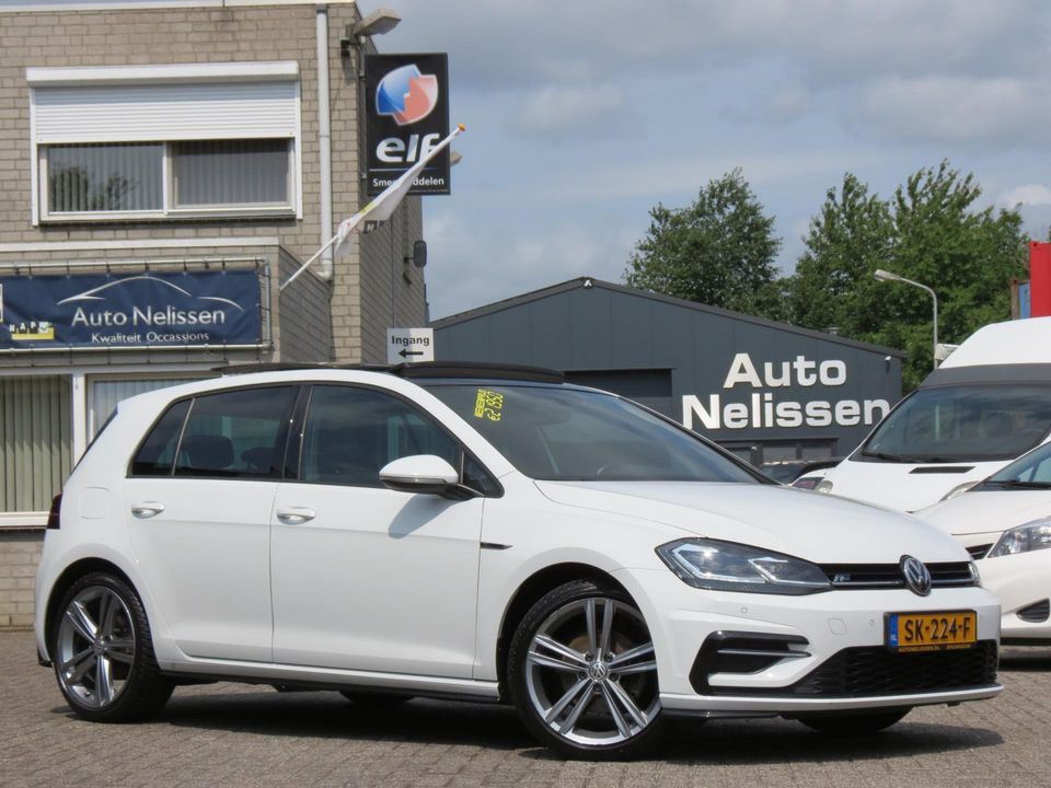 Volkswagen Golf 1.5 TSI 150PK R-LINE ! VERKOCHT !