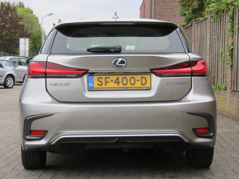 Lexus CT 200h NIEUW MODEL | ACTIEPRIJS | 1e EIGENAAR | GROTERE SCHERM | NAP | CAMERA | NAVI | CLIMA-AIRCO |