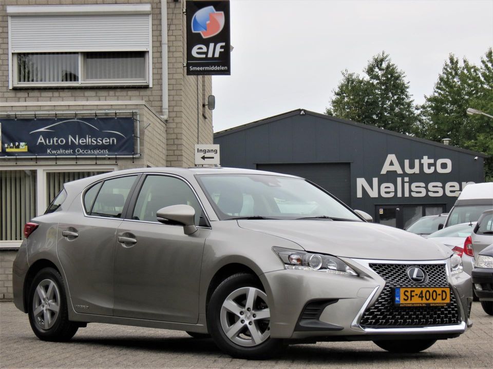 Lexus CT 200h NIEUW MODEL | ACTIEPRIJS | 1e EIGENAAR | GROTERE SCHERM | NAP | CAMERA | NAVI | CLIMA-AIRCO |