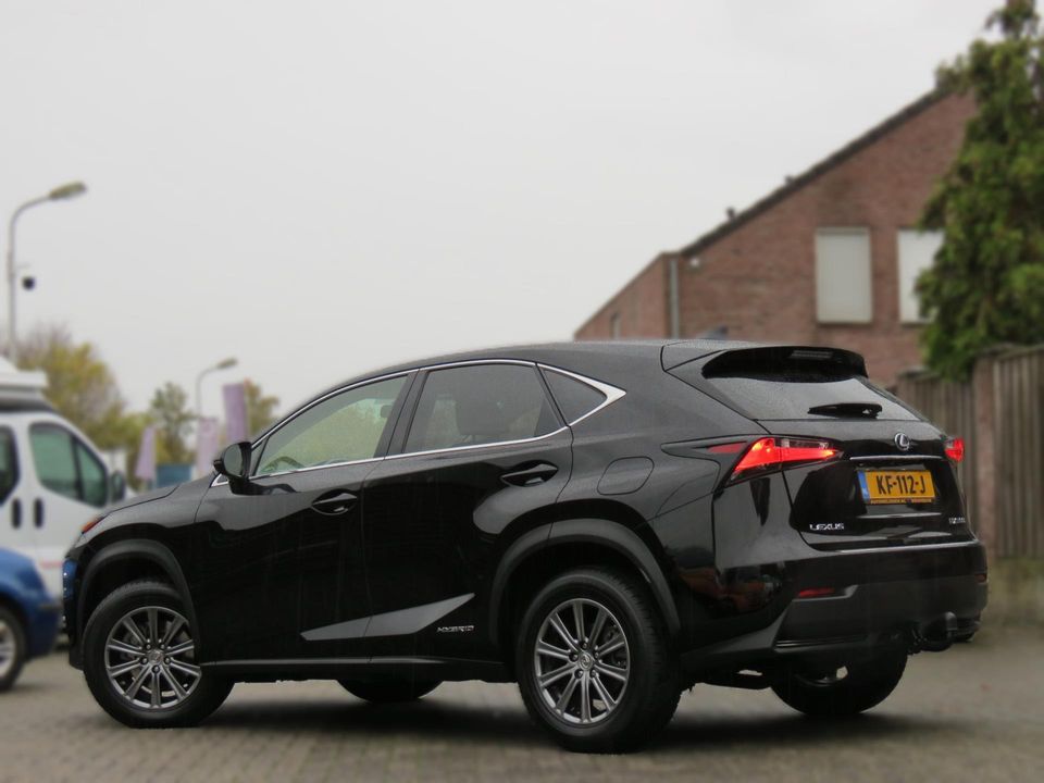 Lexus NX 300h | ORIGINEEL NEDERLANDS | TREKHAAK | DEALER ONDERHOUDEN | CAMERA | CLIMA-AIRCO |