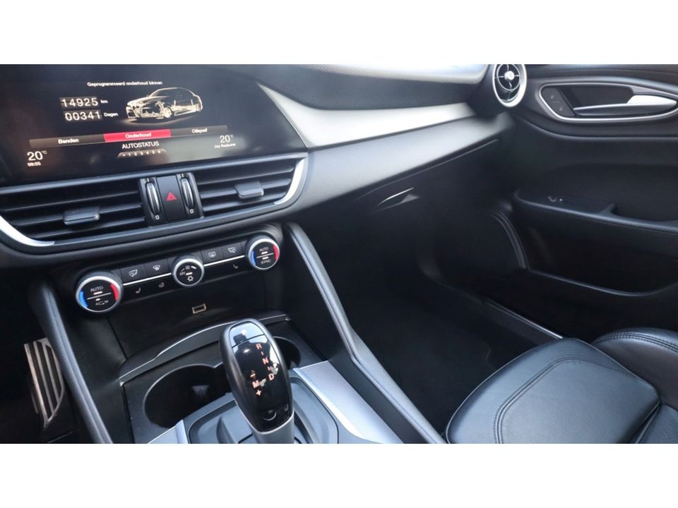 Alfa Romeo Giulia 2.0 T AWD | Q4 | Veloce | Performance Pack | Led | Pracht Machin