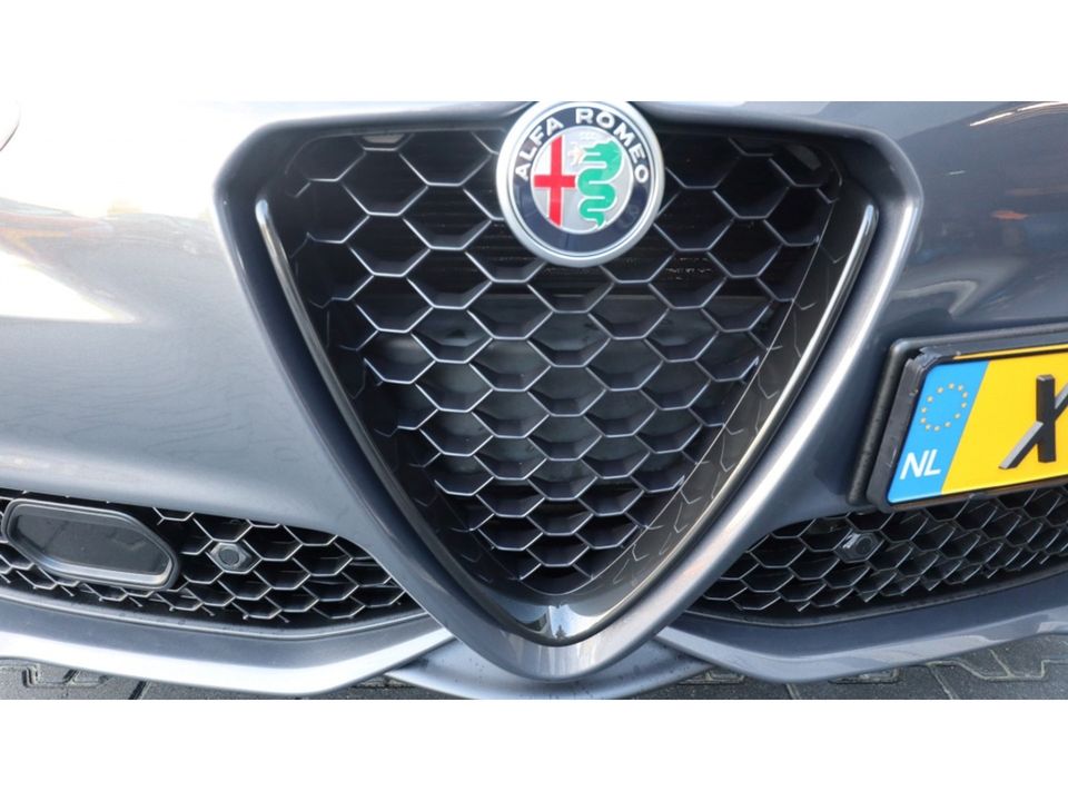 Alfa Romeo Giulia 2.0 T AWD | Q4 | Veloce | Performance Pack | Led | Pracht Machin