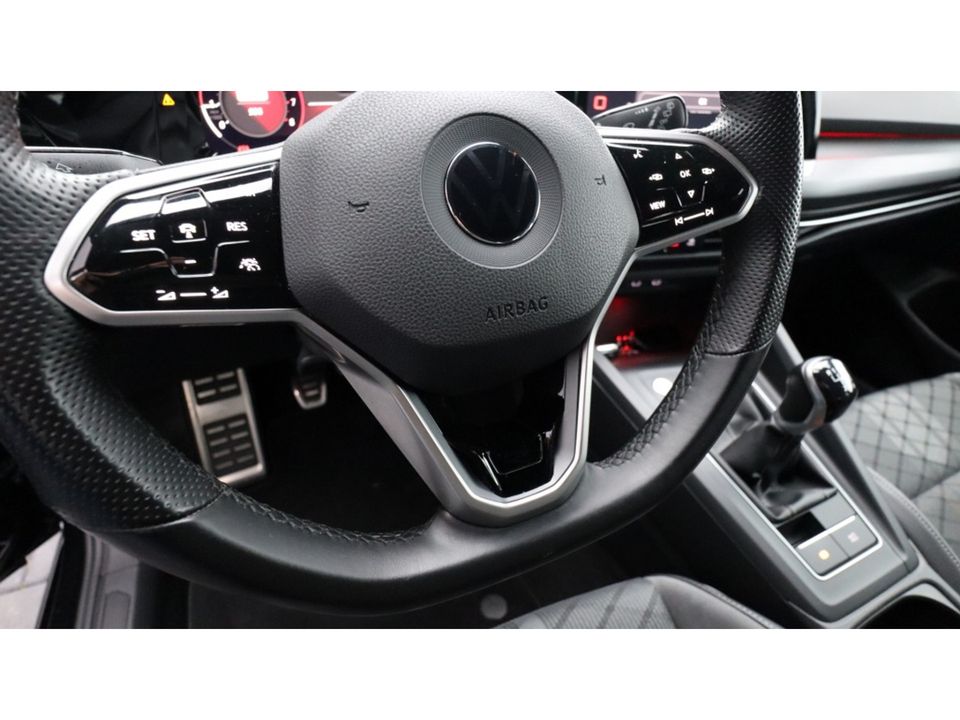 Volkswagen Golf 1.5 TSI 2x R-Line | Led | Digi Cockpit | Adaptieve cruise contro