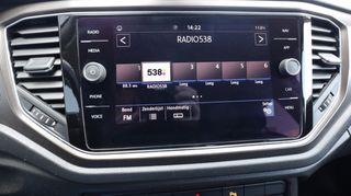 Volkswagen T-Roc 1.5 TSI Style | Apple Android | Led | Clima | PDC | Nav