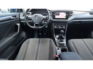 Volkswagen T-Roc 1.5 TSI Style | Apple Android | Led | Clima | PDC | Nav