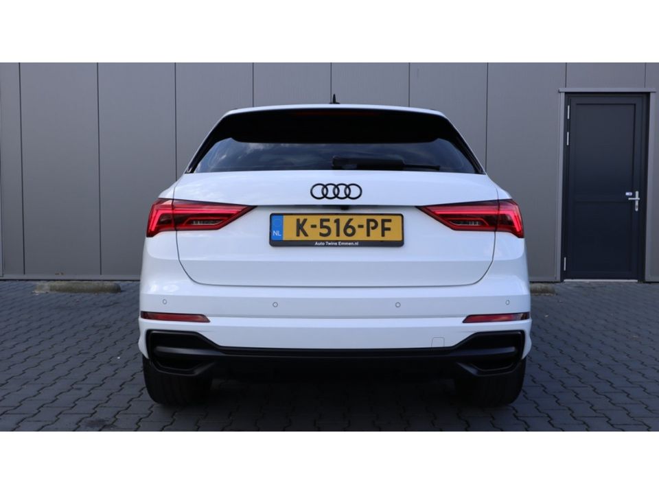 Audi Q3 35 TFSI S edition | 2X S-line | Led | Apple carplay | Camera