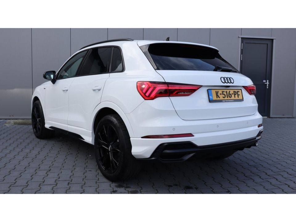 Audi Q3 35 TFSI S edition | 2X S-line | Led | Apple carplay | Camera