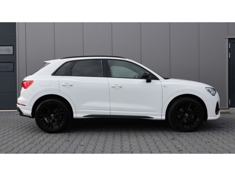 Audi Q3 35 TFSI S edition | 2X S-line | Led | Apple carplay | Camera