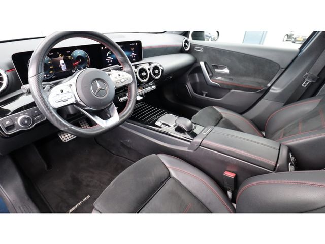 Mercedes-Benz A-Klasse 180 B.Sol AMG Ni Upg | Amg-Line | Pano | Led | Media | Camera VERKOCHT