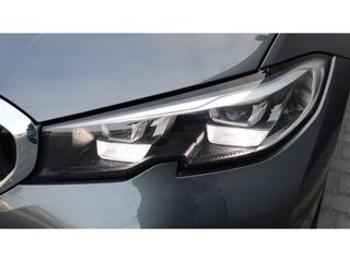 BMW 3 Serie Touring 320i Executive Ed. | Led | Media | PDC | Apple CarPlay
