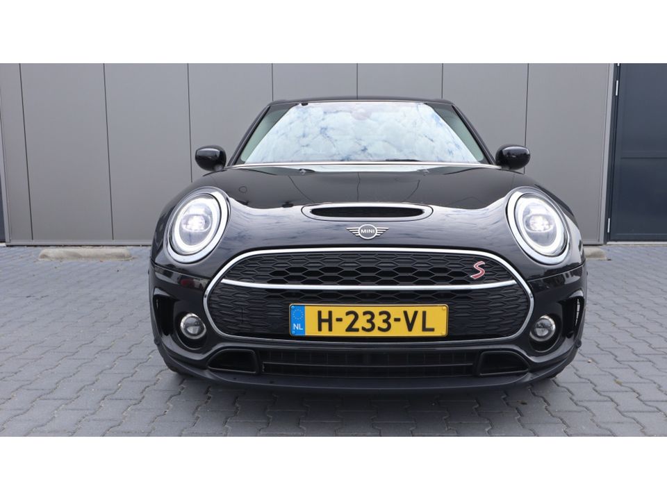 MINI Clubman 2.0 Cooper S | Camera | PDC | Media