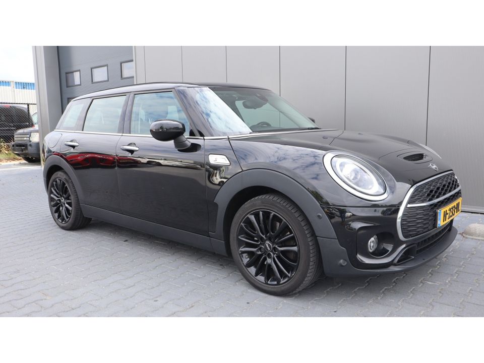 MINI Clubman 2.0 Cooper S | Camera | PDC | Media