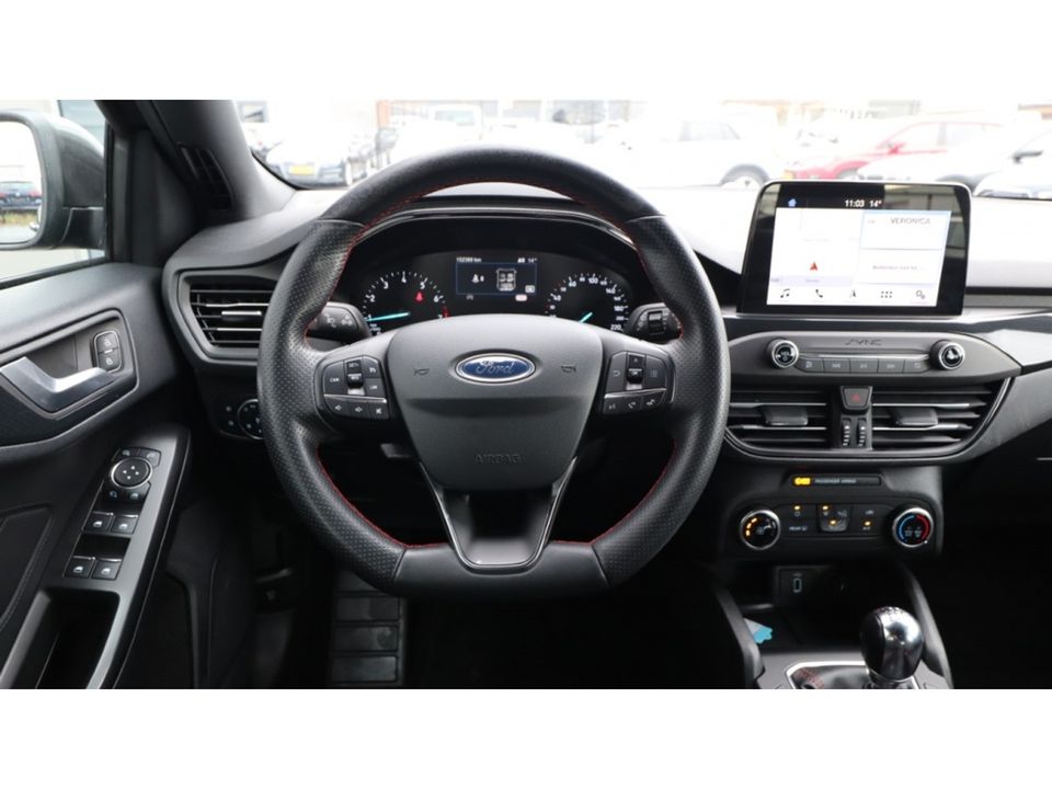 Ford FOCUS Wagon 1.0 EcoB. ST Line | Led | Media | Navigatie |