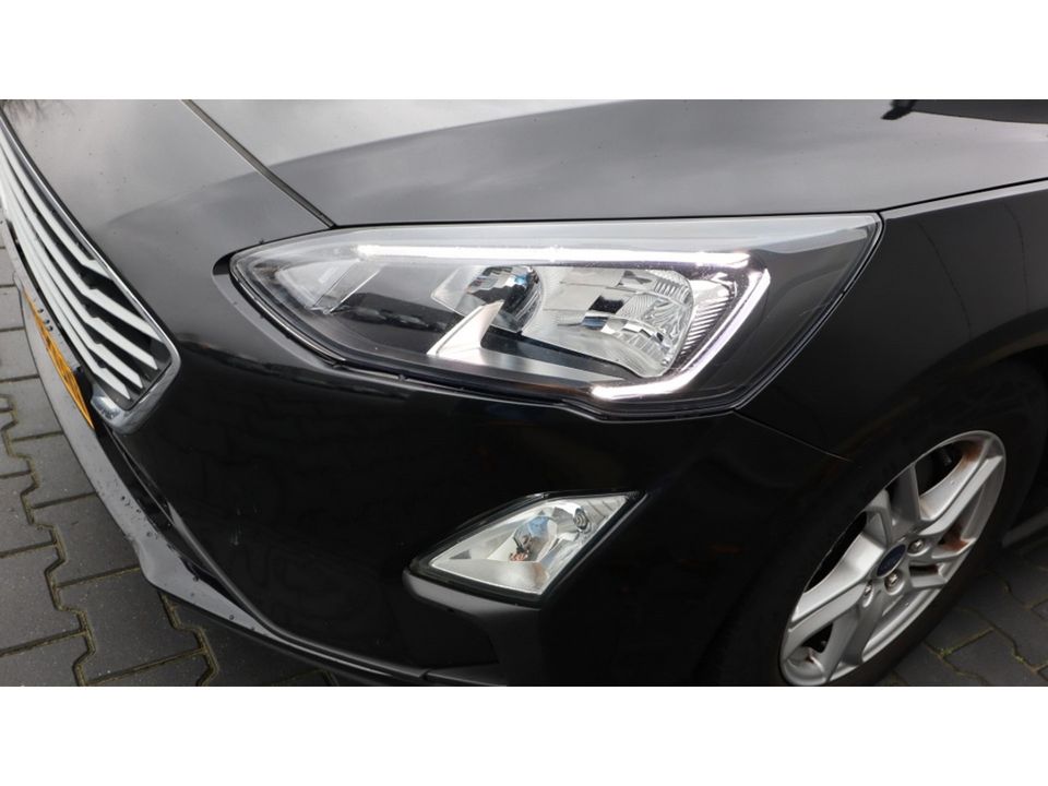 Ford FOCUS Wagon 1.5 EcoBl. | Media | Led | PDC | Privat glas VERKOCHT