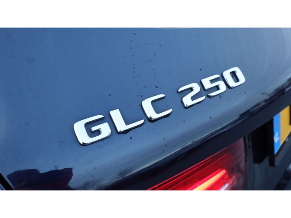 Mercedes-Benz GLC 250 4MATIC | 2x AMG | 9 G tronic | Led | Media | Mooi