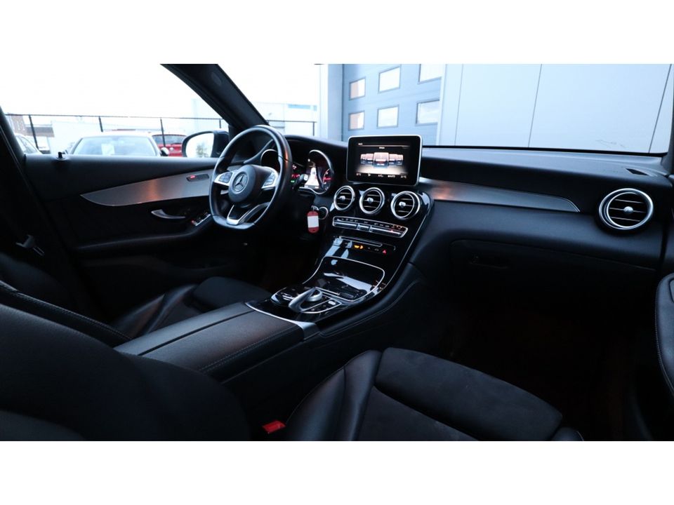 Mercedes-Benz GLC 250 4MATIC | 2x AMG | 9 G tronic | Led | Media | Mooi VERKOCHT