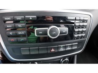 Mercedes-Benz A-Klasse 180 Ambition | Led | Navigatie | PDC | Mooi