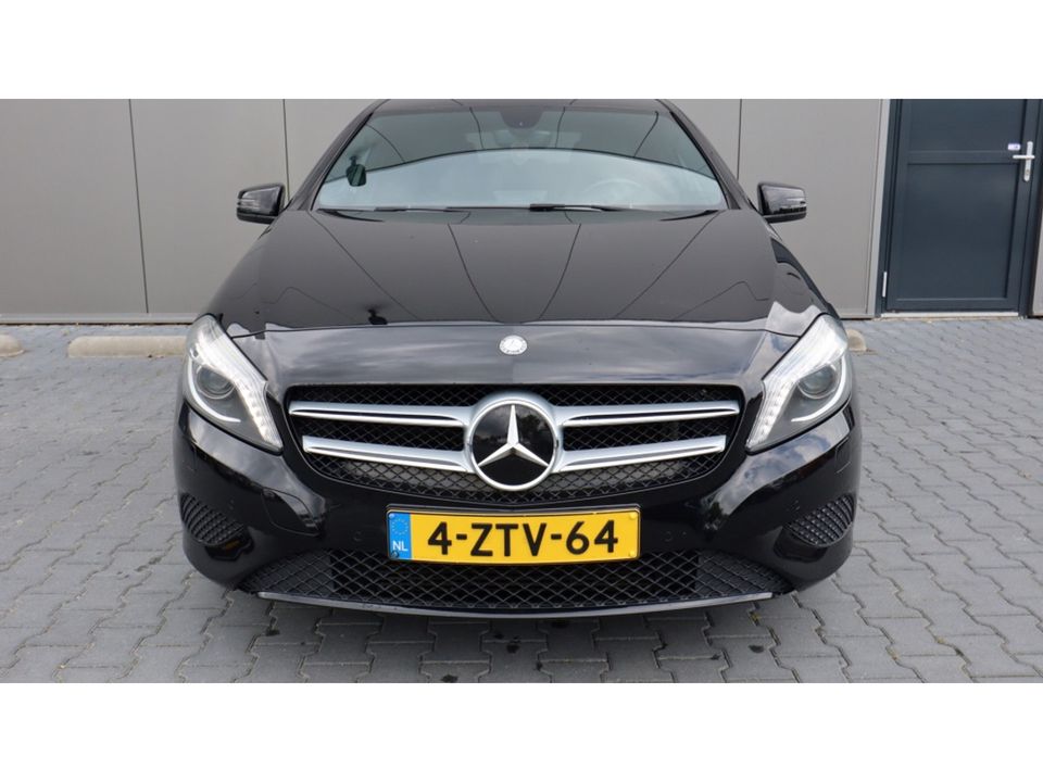 Mercedes-Benz A-Klasse 180 Ambition | Led | Navigatie | PDC | Mooi