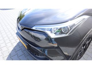 Toyota C-HR 1.8 Hybrid Black Ed | JBL Sound | Camera | Media | Led