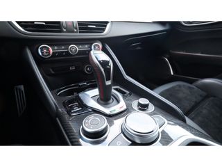 Alfa Romeo Giulia 2.9 V6 Quadrifoglio | Akrapovic | Led | Pracht machine