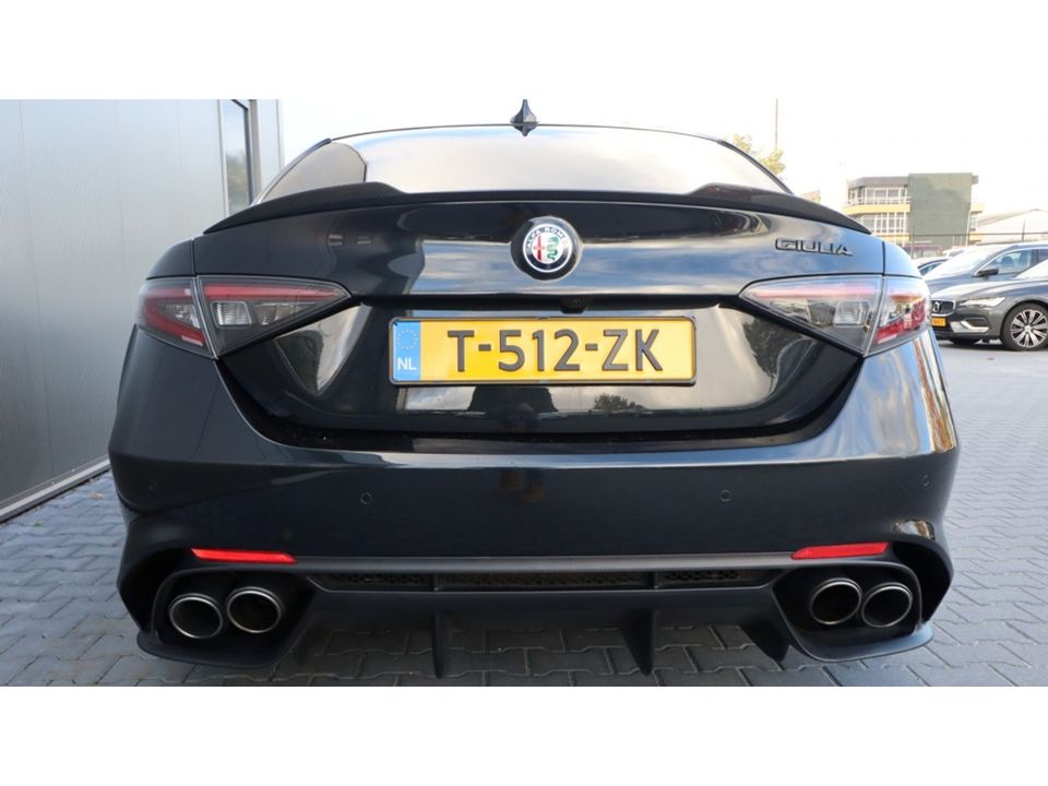 Alfa Romeo Giulia 2.9 V6 Quadrifoglio | Akrapovic | Led | Pracht machine