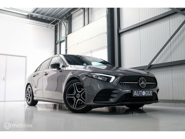 Mercedes-Benz A-Klasse 180 Business Solution AMG | Camera | Alcantara | NAP | 
