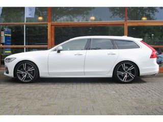 Volvo V90 T4 R-Design | Standkachel | Pilot Assist | Trekhaak 1800kg |