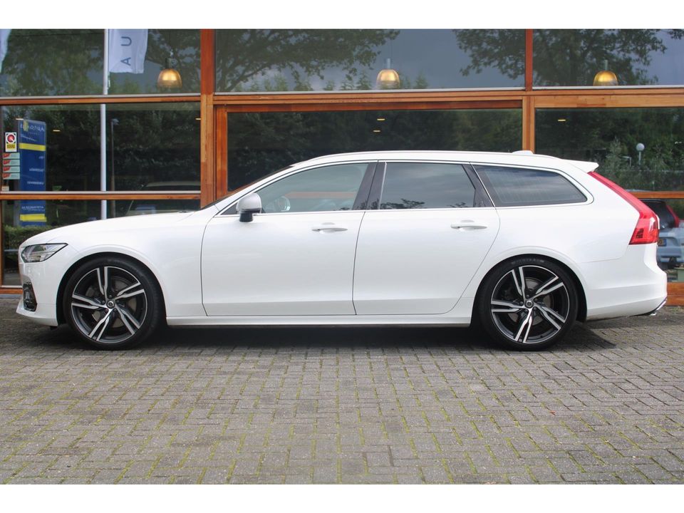 Volvo V90 T4 R-Design | Standkachel | Pilot-Assist | Trekhaak 1800kg | Keyless | Harman/Kardon | BLIS |