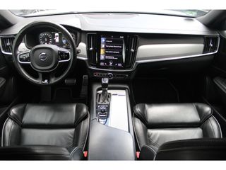 Volvo V90 T4 R-Design | Standkachel | Pilot-Assist | Trekhaak 1800kg | Keyless | Harman/Kardon | BLIS |