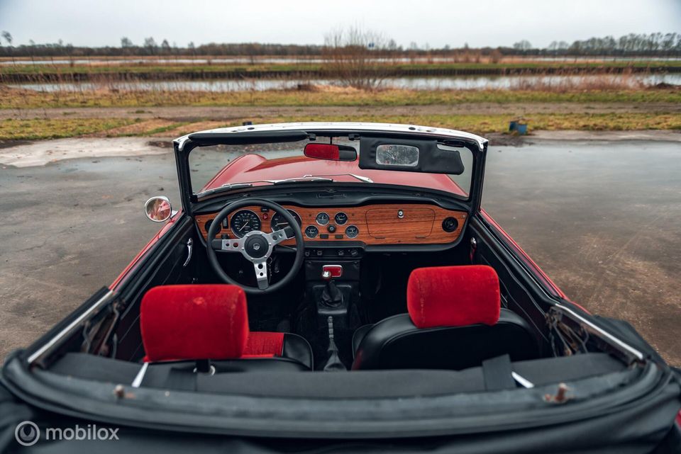 Triumph TR6 Soft Top 